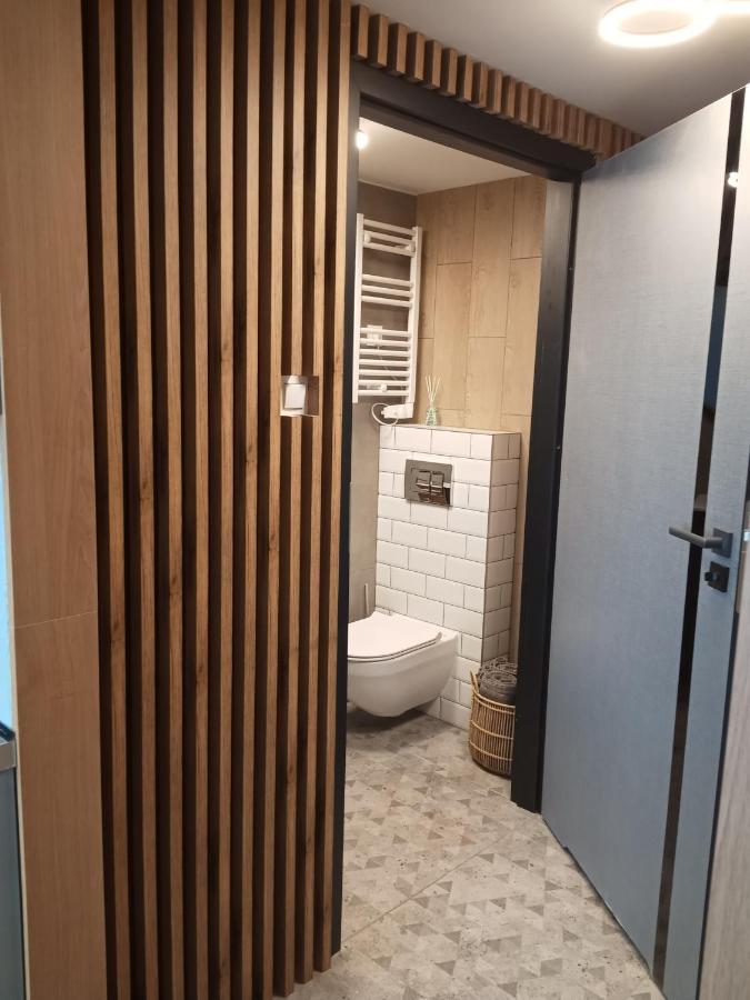 Wroclove Airport Loft 브로츠와프 외부 사진